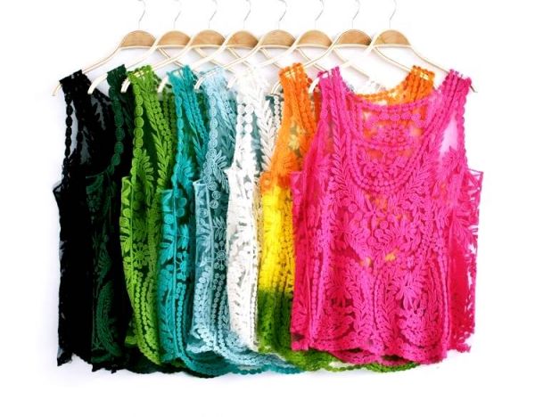Blusa de Renda Sem Manga
